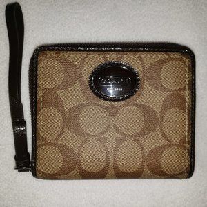 COACH PEYTON MEDIUM ZIP AROUND WALLET NO. F47341